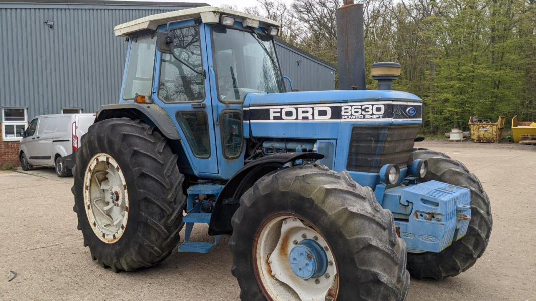 Robert Wraight Tractors | Manufacturer | Ford