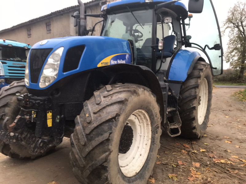 2008 New Holland T7060
